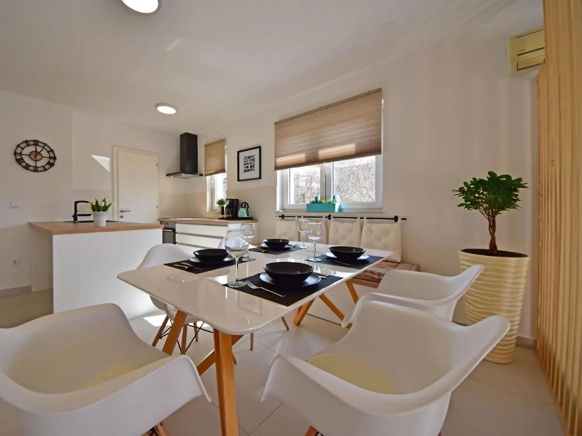 Apartment Cvit 2 By Interhome Klenovica